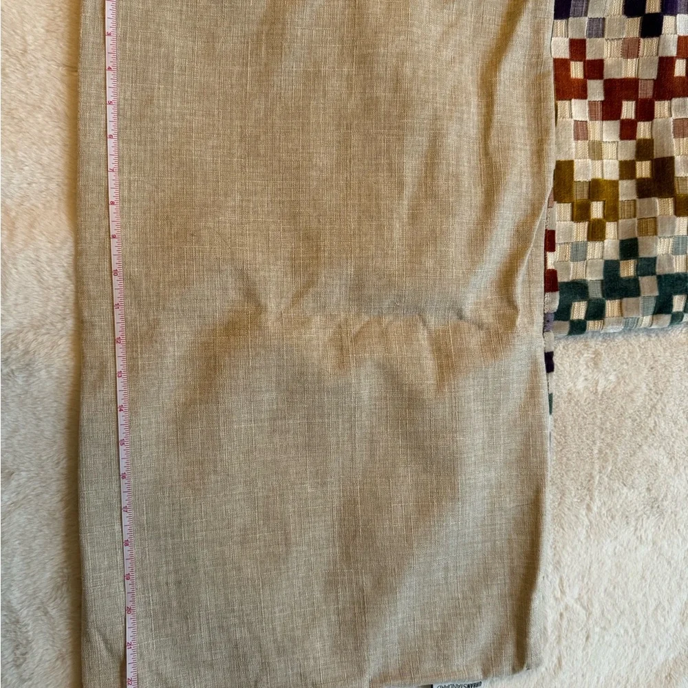 Geometric Patterned throw pillowcases - Picture 4 of 6